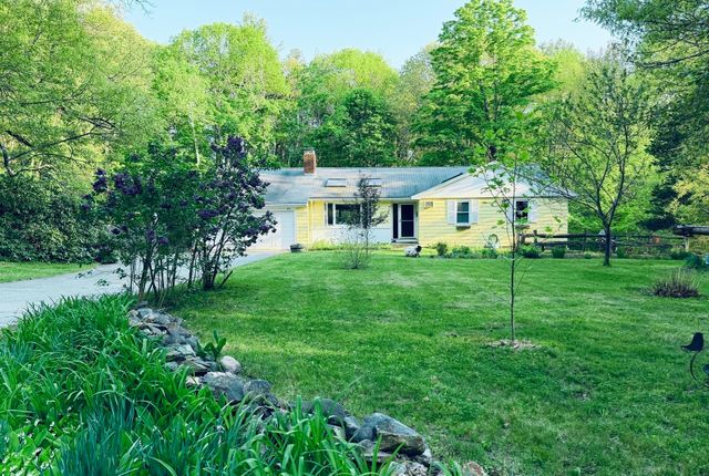 36 Russell, Carlisle, MA 01741