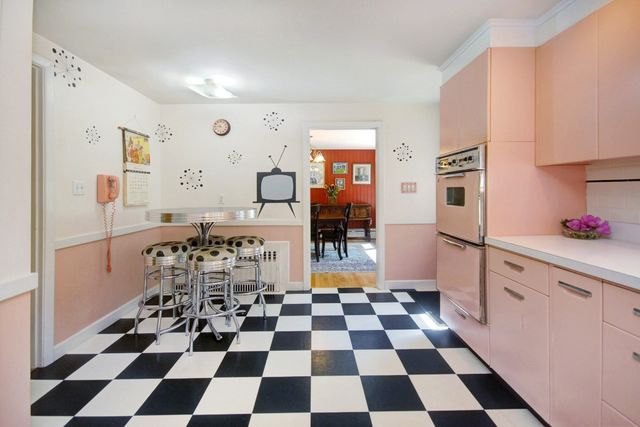 36 Russell, Carlisle, MA 01741