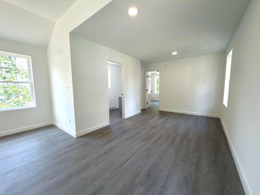9 Chestnut Street, Sanford, ME 04083 — photo 4