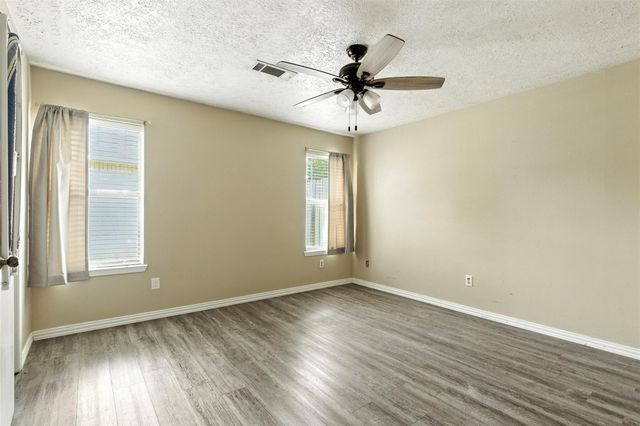2510 Ewell Drive, League City, TX 77573
