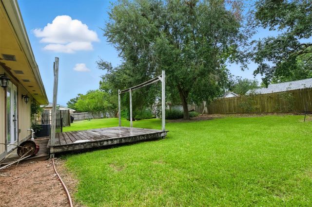2510 Ewell Drive, League City, TX 77573