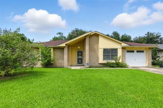 2510 Ewell Drive, League City, TX 77573