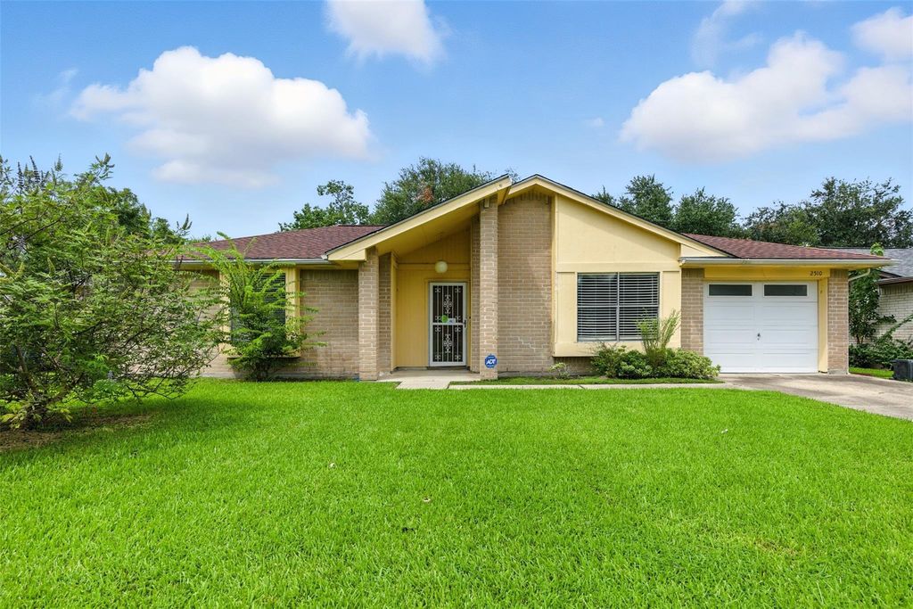 2510 Ewell Drive, League City, TX 77573