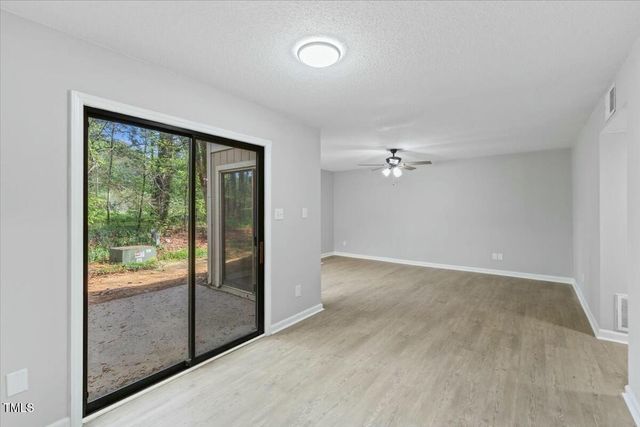 4101 Five Oaks Drive 40, Durham, NC 27707