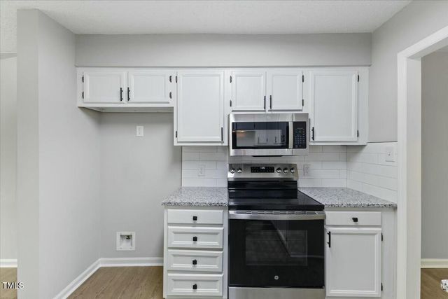 4101 Five Oaks Drive 40, Durham, NC 27707