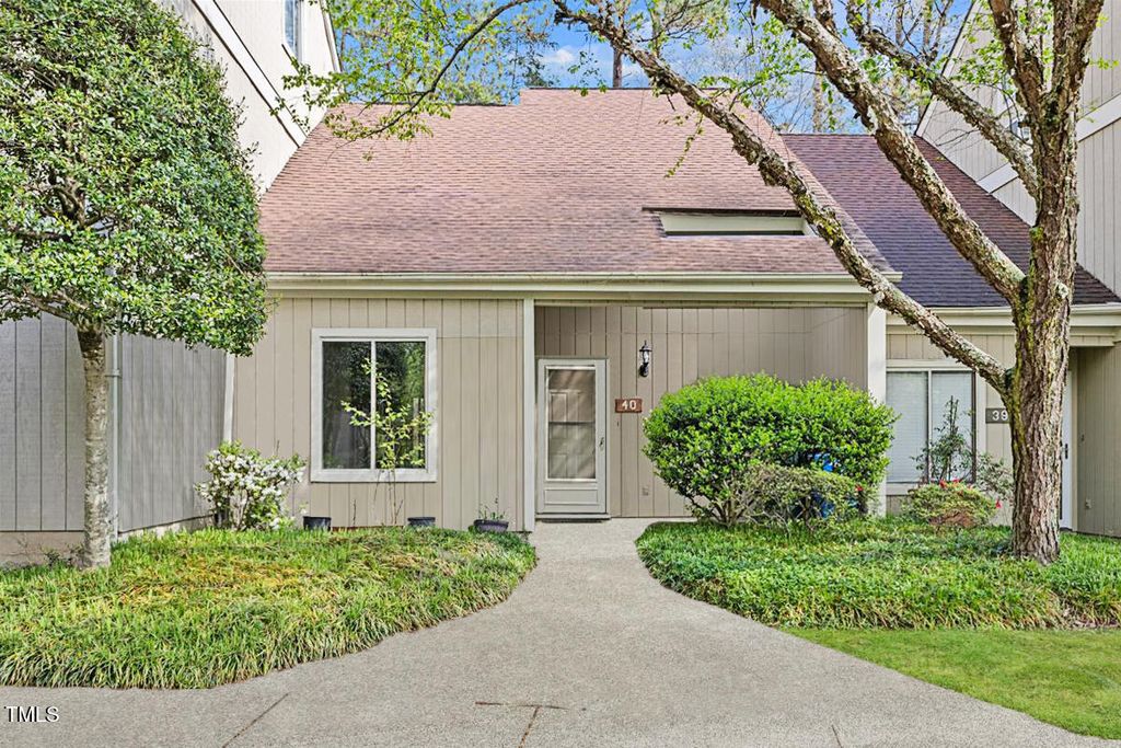 4101 Five Oaks Drive 40, Durham, NC 27707
