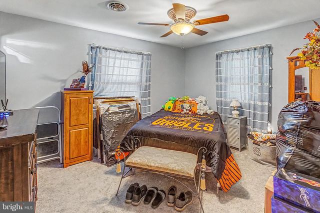 1077 BRAMLY DR, Hagerstown, MD 21742