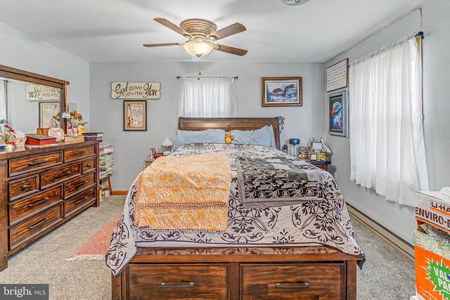 1077 BRAMLY DR, Hagerstown, MD 21742