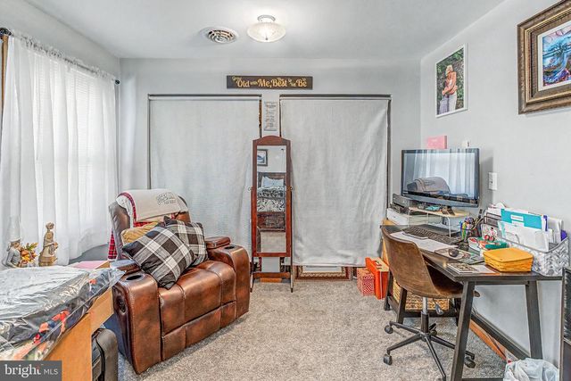 1077 BRAMLY DR, Hagerstown, MD 21742