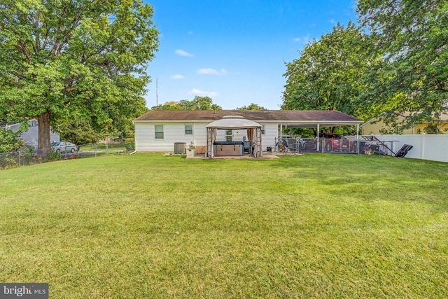 1077 BRAMLY DR, Hagerstown, MD 21742