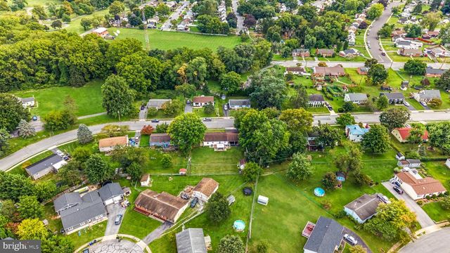 1077 BRAMLY DR, Hagerstown, MD 21742