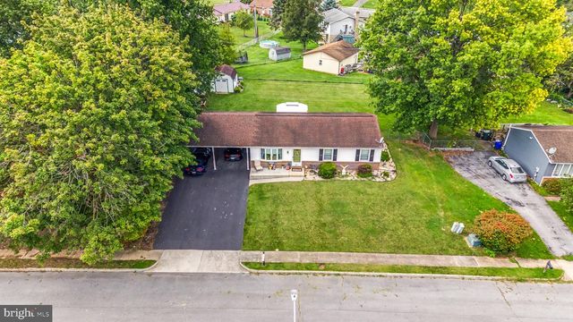 1077 BRAMLY DR, Hagerstown, MD 21742