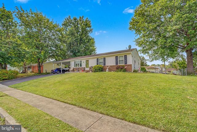 1077 BRAMLY DR, Hagerstown, MD 21742