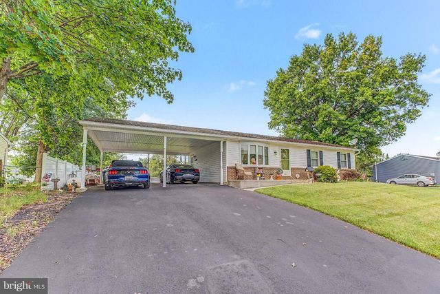 1077 BRAMLY DR, Hagerstown, MD 21742
