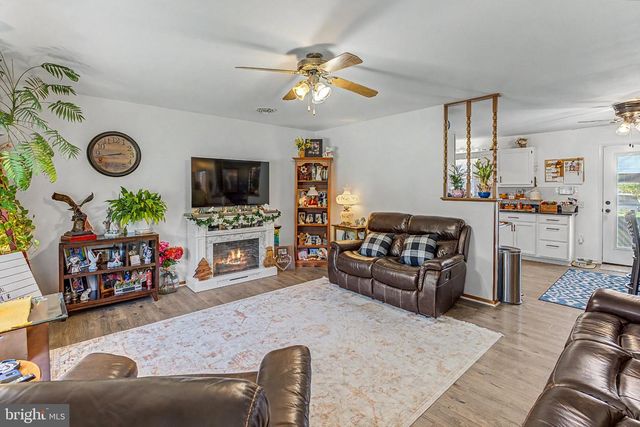 1077 BRAMLY DR, Hagerstown, MD 21742