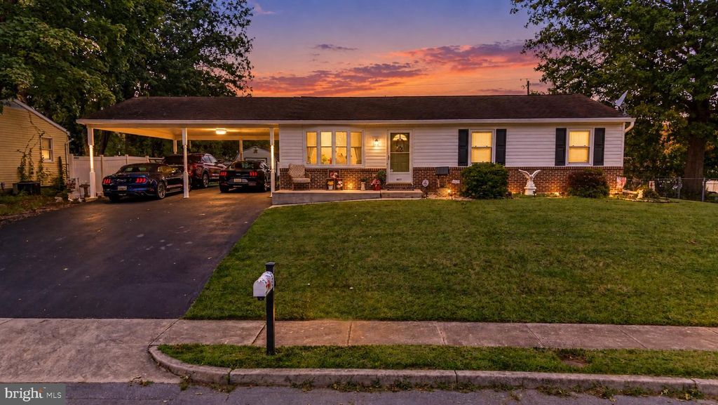 1077 BRAMLY DR, Hagerstown, MD 21742