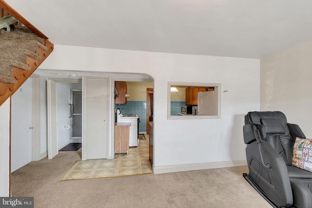 Image 7 of property listing at 7707 MEATH RD, Dundalk, MD 21222