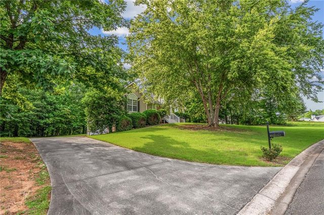 6920 Autumn Hills Drive, Cumming, GA 30028