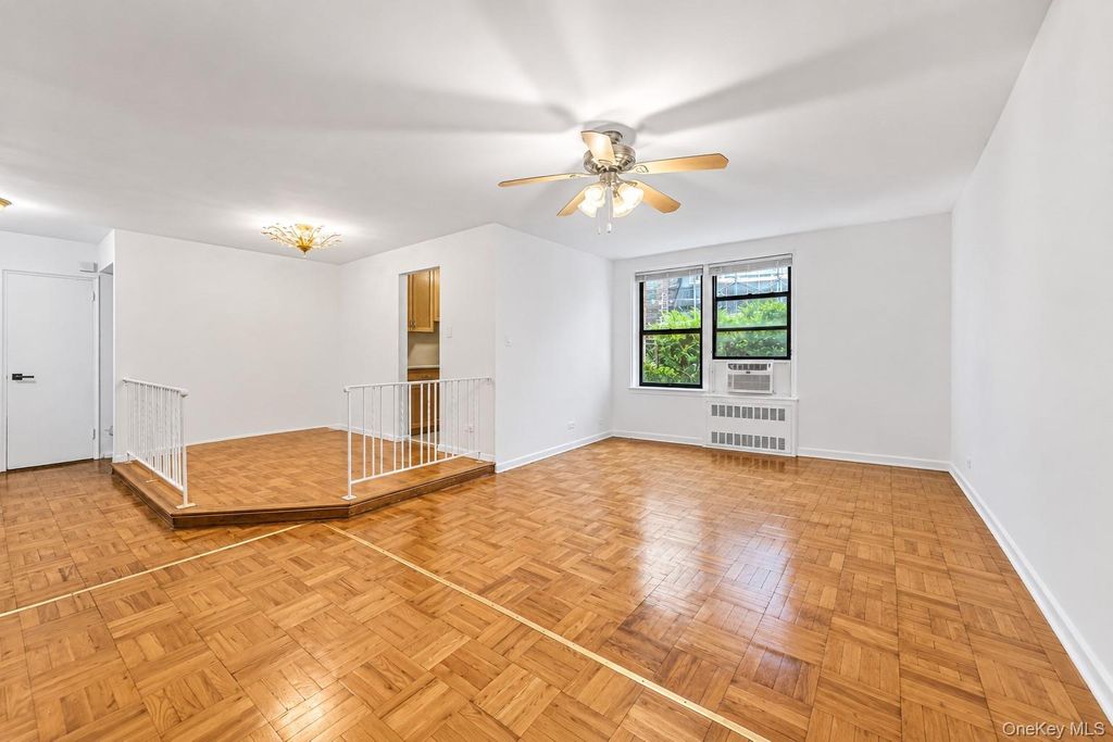 2550 Independence Avenue 2F, Bronx, NY 10463 — photo 2