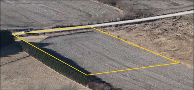 71 330th St., Downey, IA 52358