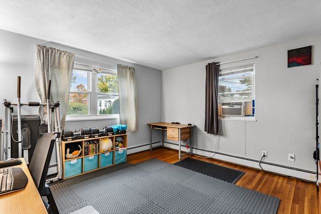 51 Warren 1-1, Waltham, MA 02453