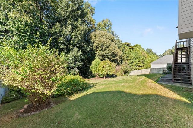 2015 Ashton Pointe Drive, Dacula, GA 30019