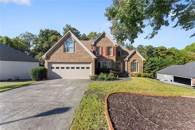 2015 Ashton Pointe Drive, Dacula, GA 30019