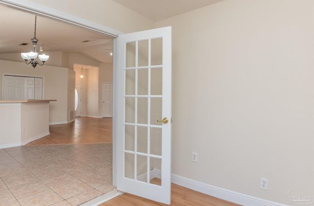 1111 Simpson St, Pensacola, FL 32526