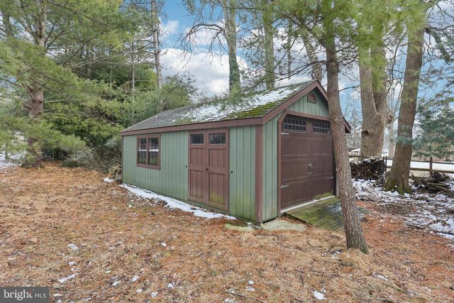 3442 LANARK RD, Coopersburg, PA 18036