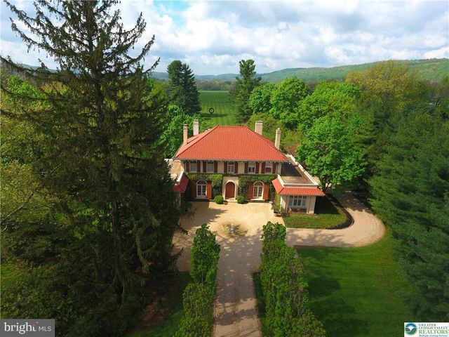 3442 LANARK RD, Coopersburg, PA 18036