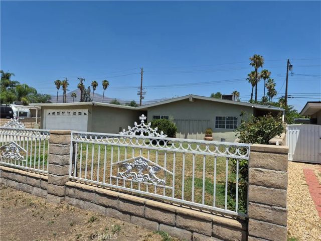 6959 Newbury, San Bernardino, CA 92404