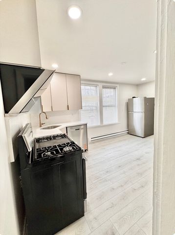 739 Parker St 3, Boston, MA 02120