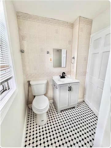 739 Parker St 3, Boston, MA 02120