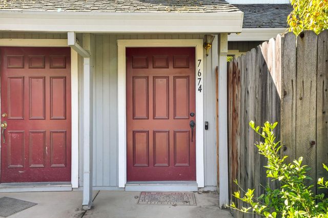 7674 Lily Mar Ln, Antelope, CA 95843