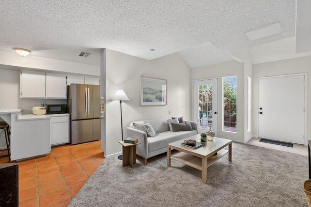 7674 Lily Mar Ln, Antelope, CA 95843