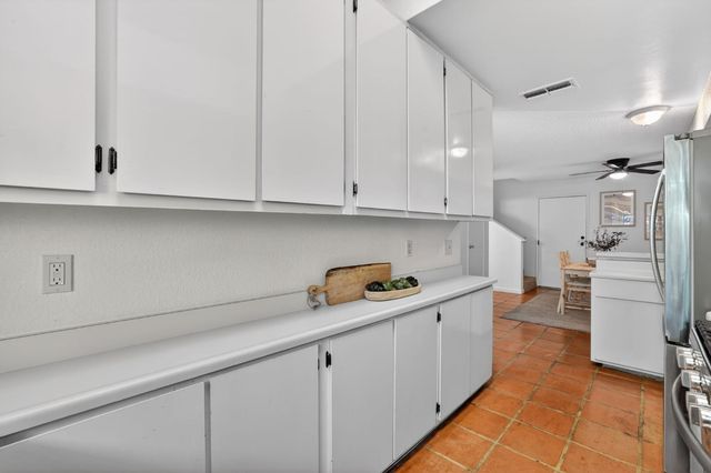 7674 Lily Mar Ln, Antelope, CA 95843