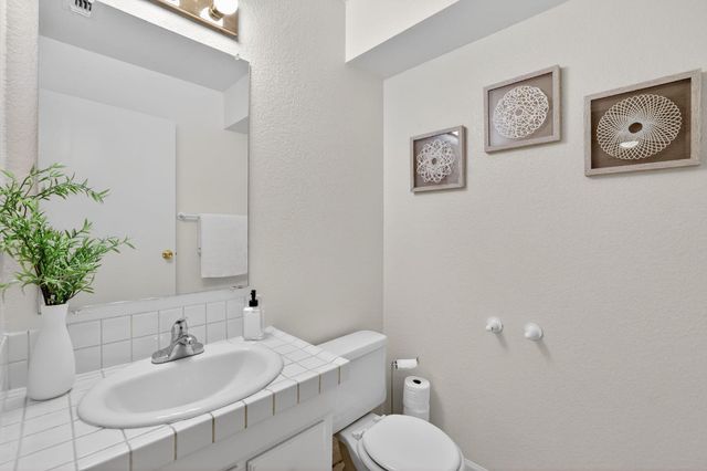 7674 Lily Mar Ln, Antelope, CA 95843