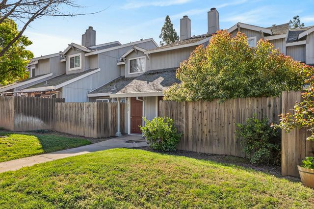 7674 Lily Mar Ln, Antelope, CA 95843