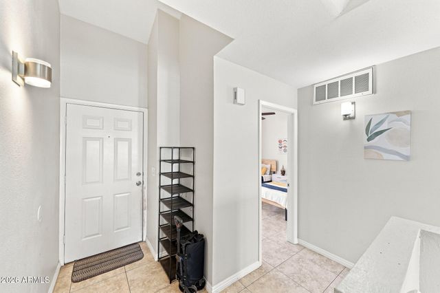 3228 W GLENDALE Avenue 163, Phoenix, AZ 85051