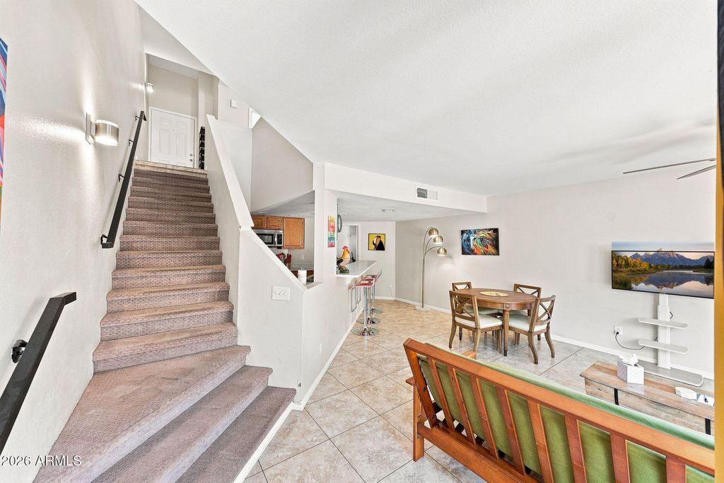 3228 W GLENDALE Avenue 163, Phoenix, AZ 85051
