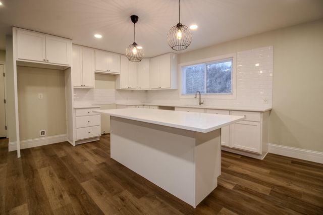 0400 S 865 E, Knox, IN 46534