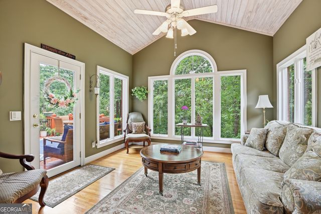 355 Smoke Rise Drive, Baldwin, GA 30511