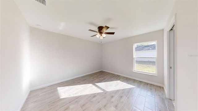 11 EMERALD TRAIL, Ocala, FL 34472