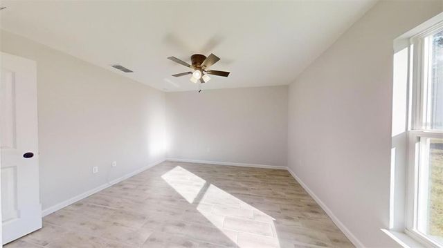 11 EMERALD TRAIL, Ocala, FL 34472