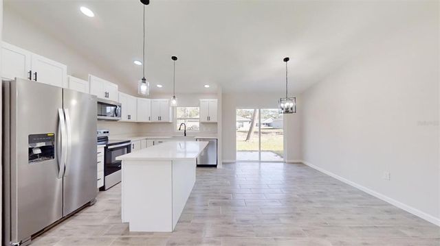 11 EMERALD TRAIL, Ocala, FL 34472
