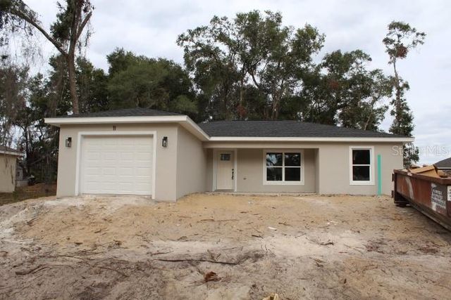 11 EMERALD TRAIL, Ocala, FL 34472