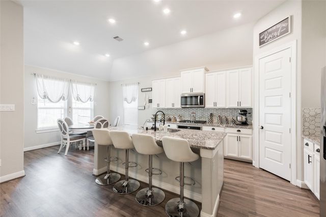 11211 Albany Meadow Lane, Richmond, TX 77406