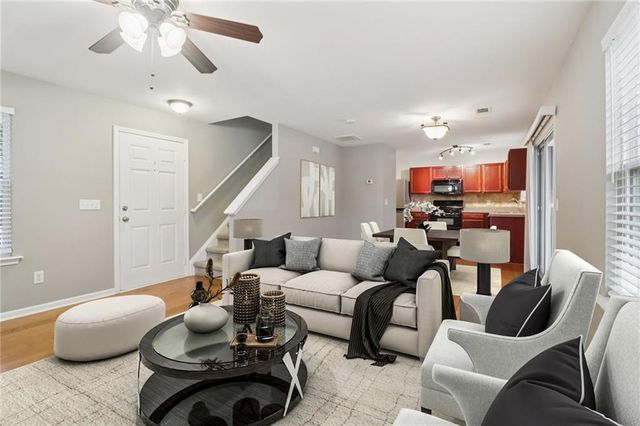 208 Etowah Way, Woodstock, GA 30188