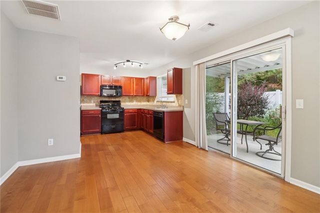 208 Etowah Way, Woodstock, GA 30188