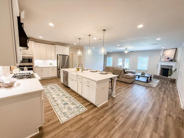 652 Charleston Mills Drive, Dothan, AL 36350